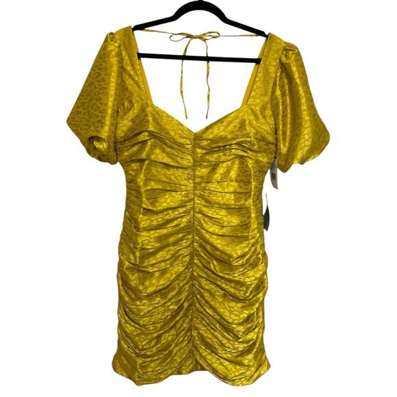 NWT Adelyn Rae Nissa Puff Sleeve Mini Dress in Honeycomb - Size M - Picture 4 of 11